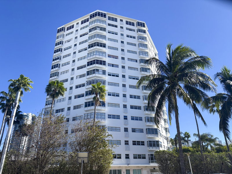 Octagon Towers main photo